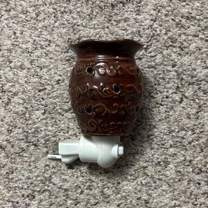 Scentsy Rich Brown Ceramic Wax Warmer